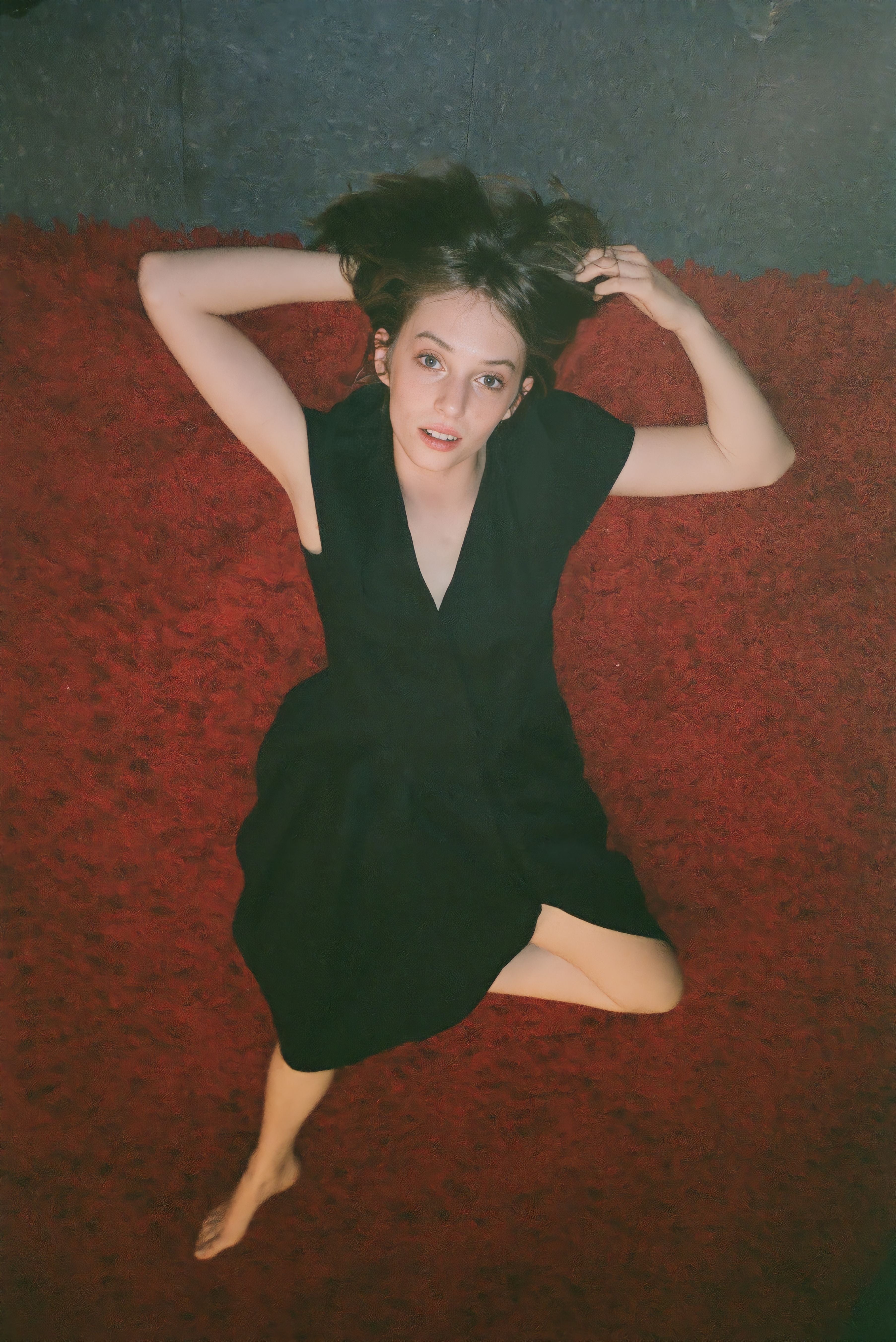 Random Maya Hawke photo